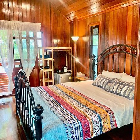 Rang Robin Farmstay With Swimming Pool Ban Wang Muang المظهر الخارجي الصورة