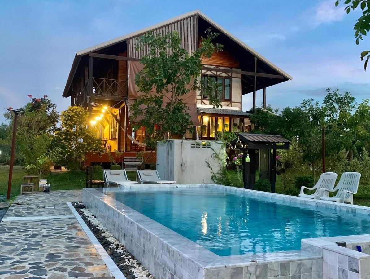 Rang Robin Farmstay With Swimming Pool Ban Wang Muang المظهر الخارجي الصورة